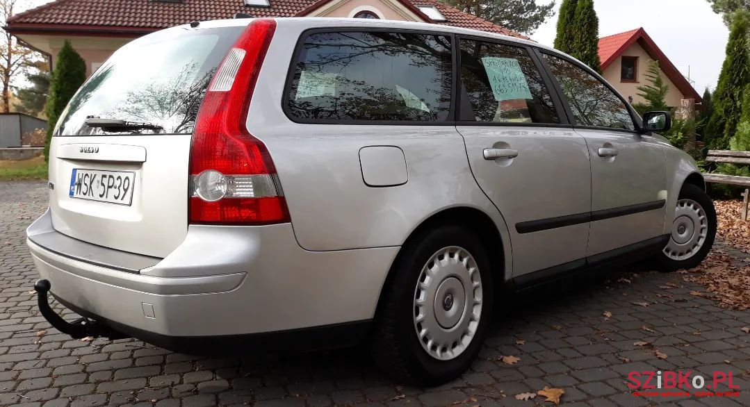 2005' Volvo V50 photo #3