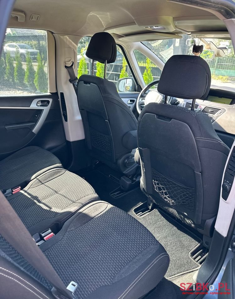 2007' Citroen C4 Picasso photo #5