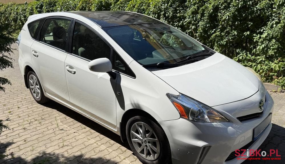 2014' Toyota Prius+ (Hybrid) Comfort photo #6