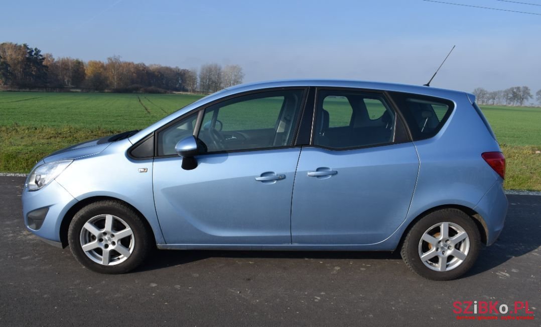 2014' Opel Meriva photo #5