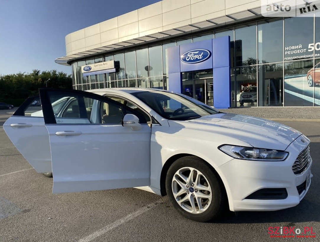 2013' Ford Fusion photo #6