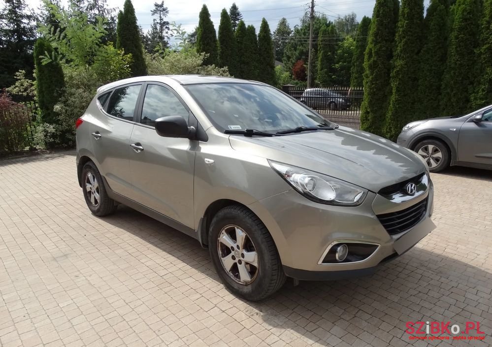 2010' Hyundai ix35 1.7 Crdi Classic 2Wd photo #3