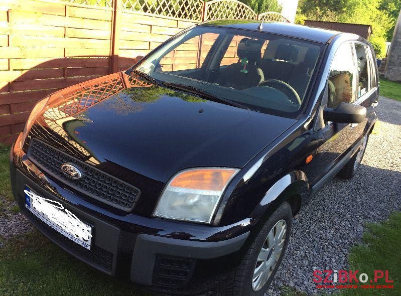 2006' Ford Fusion photo #1