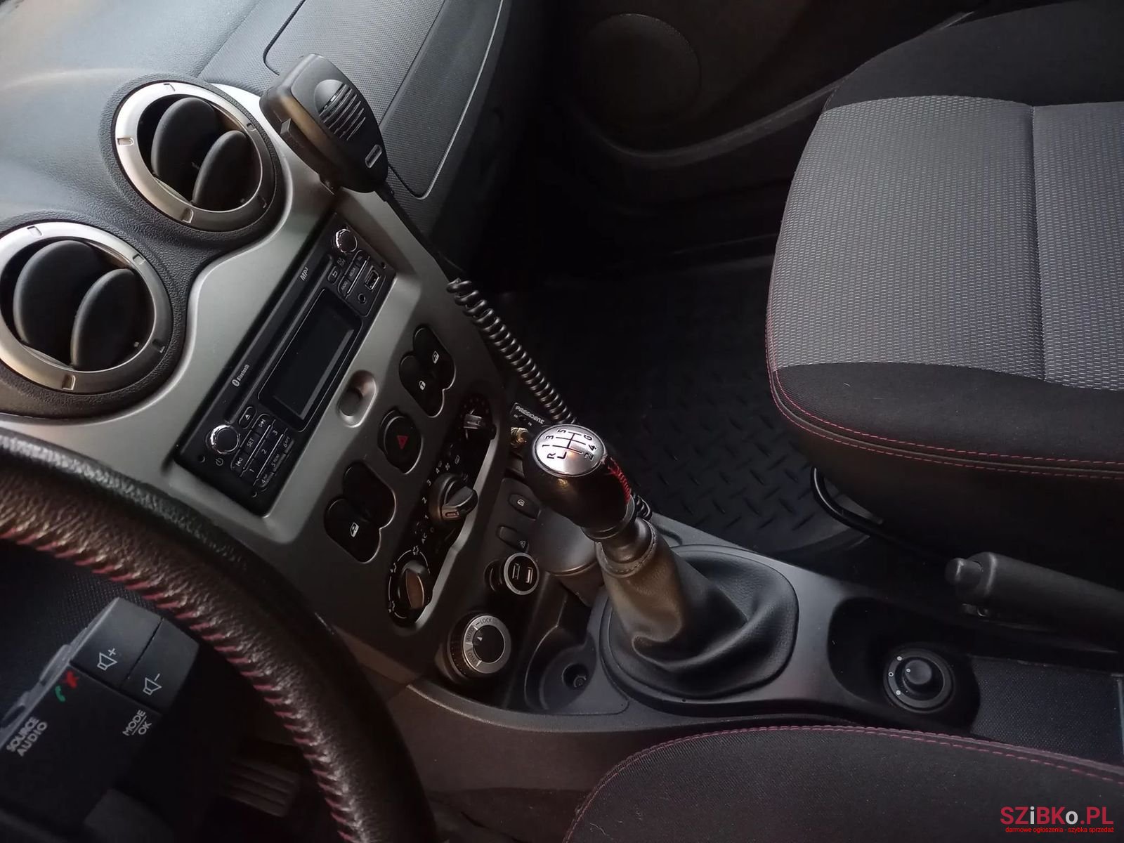 2012' Dacia Duster photo #5