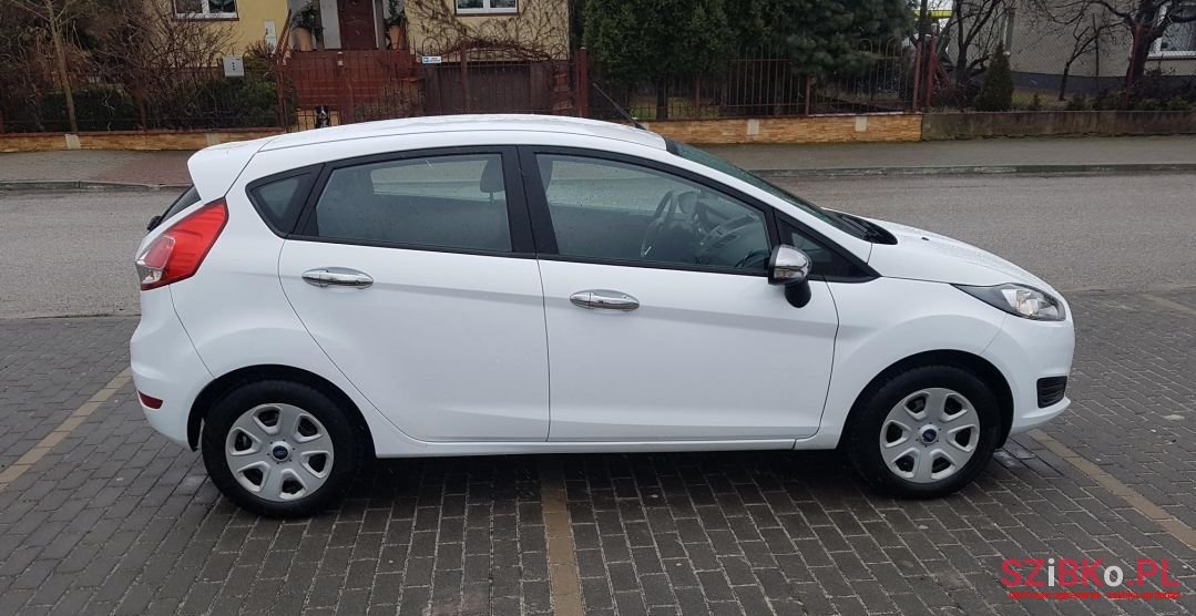 2014' Ford Fiesta Stop photo #6