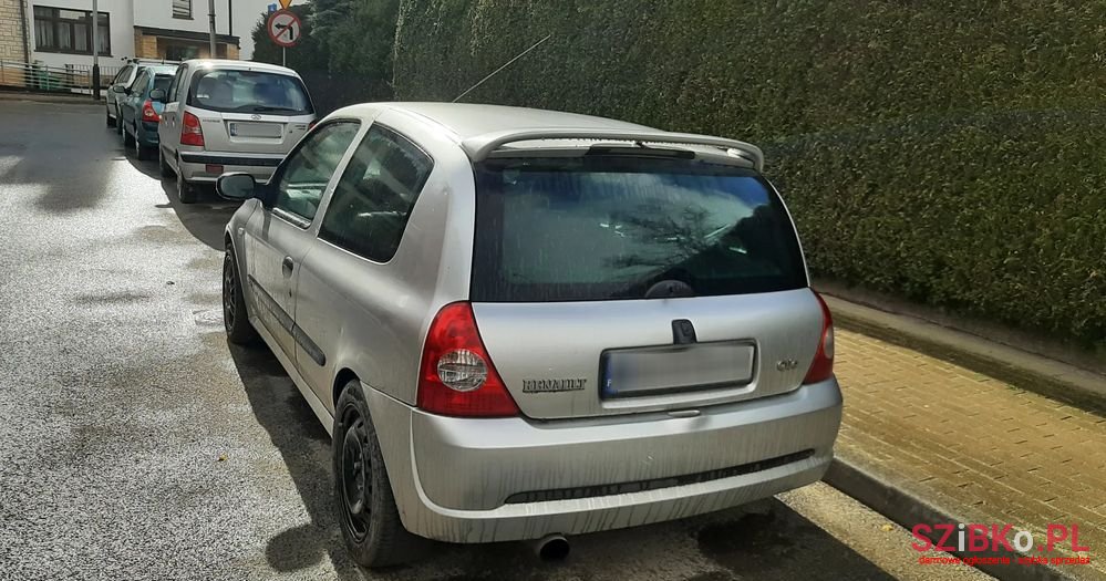 2001' Renault Clio 2.0 16V Sport photo #5