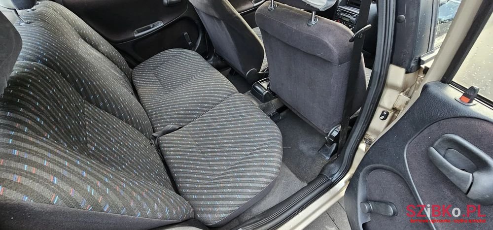 1999' Opel Astra 1.4 Base photo #6