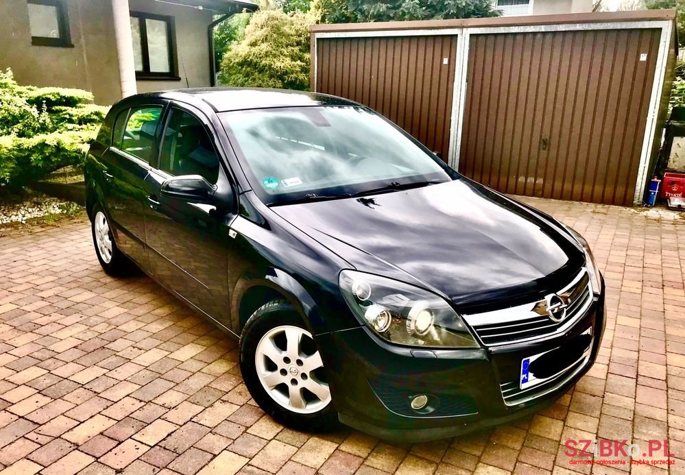 2009' Opel Astra photo #3