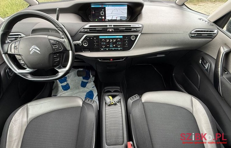2017' Citroen C4 Grand Picasso photo #5