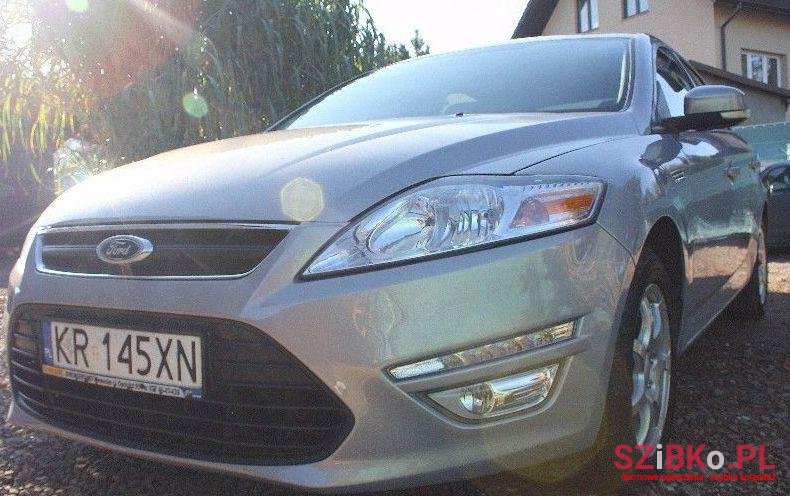 2011' Ford Mondeo photo #2