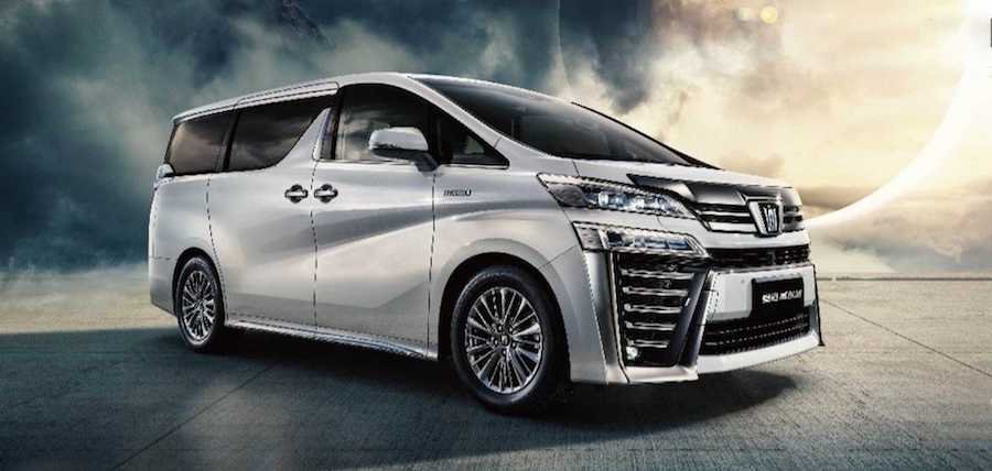 Toyota Crown Minivan Makes Surprise Debut At Auto Shanghai