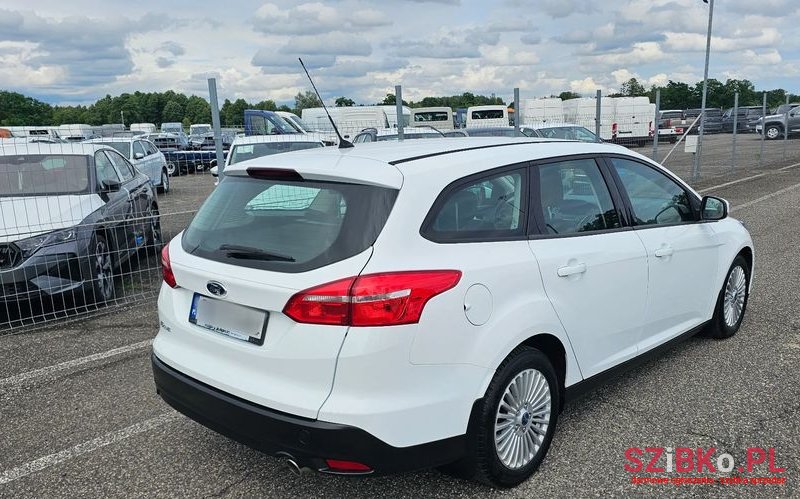2015' Ford Focus photo #3