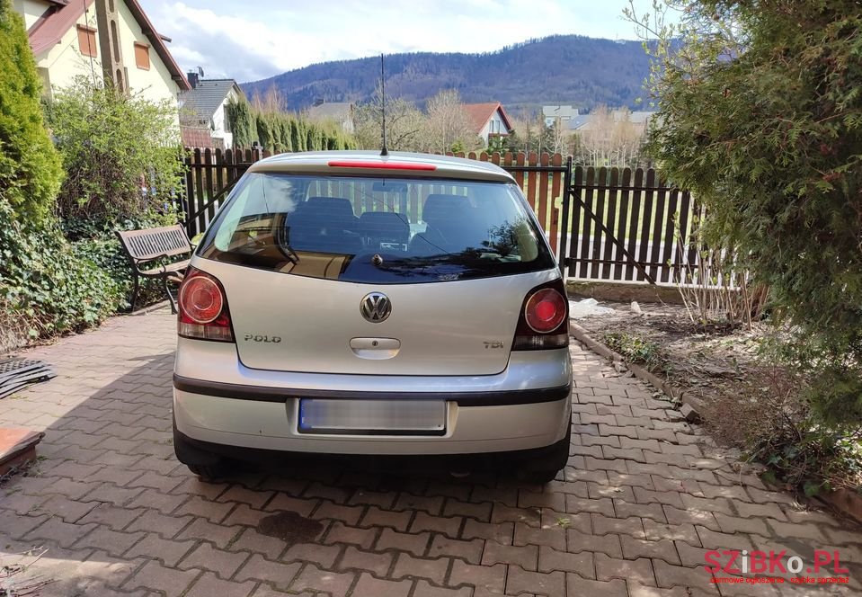 2006' Volkswagen Polo photo #4
