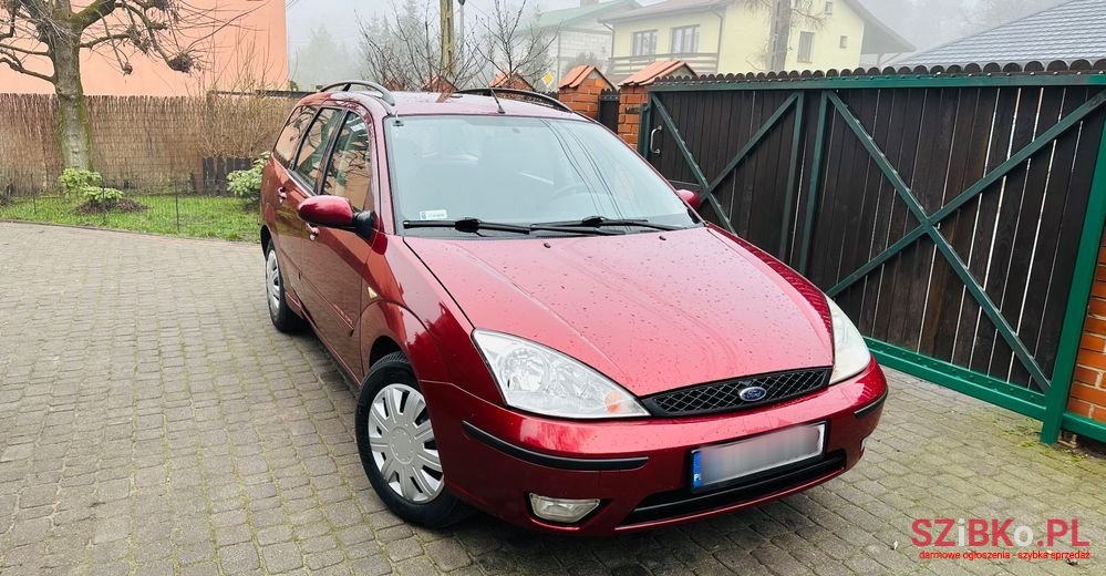 2002' Ford Focus photo #2