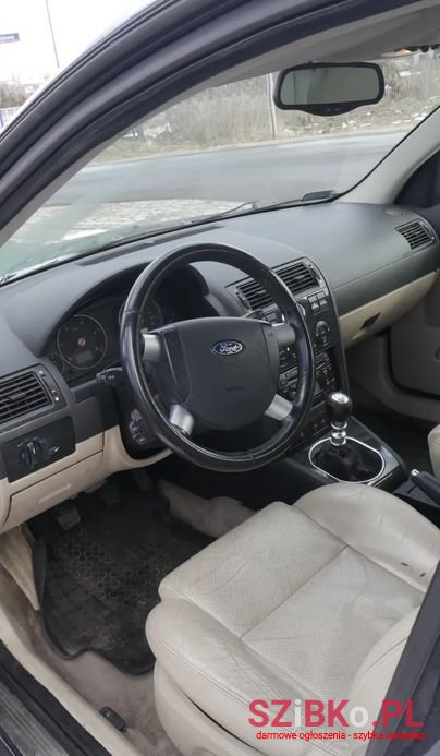 2001' Ford Mondeo photo #5
