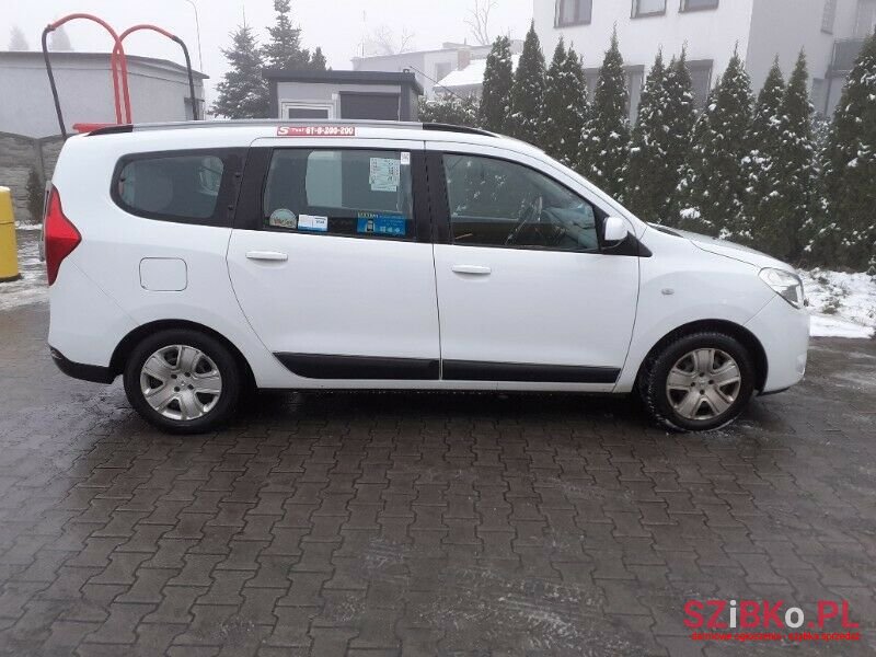 2017' Dacia Lodgy photo #4