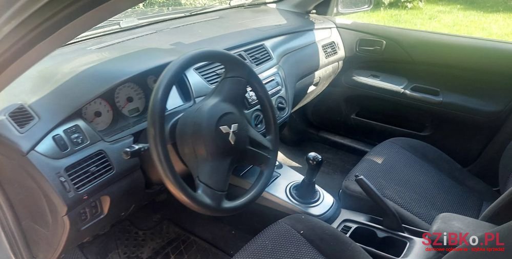 2006' Mitsubishi Lancer 1.6 Comfort photo #2
