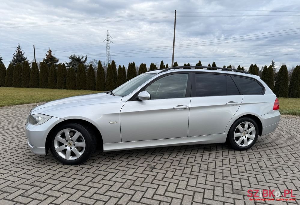 2007' BMW 3 Series 320I photo #5