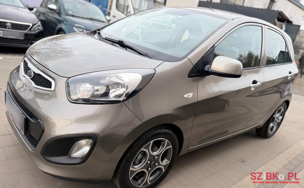 2011' Kia Picanto photo #5
