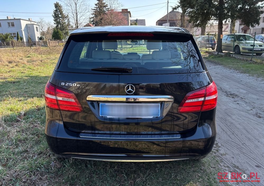 2016' Mercedes-Benz B-Class photo #4