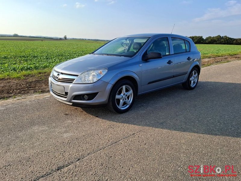 2009' Opel Astra Iii 1.6 Enjoy photo #4