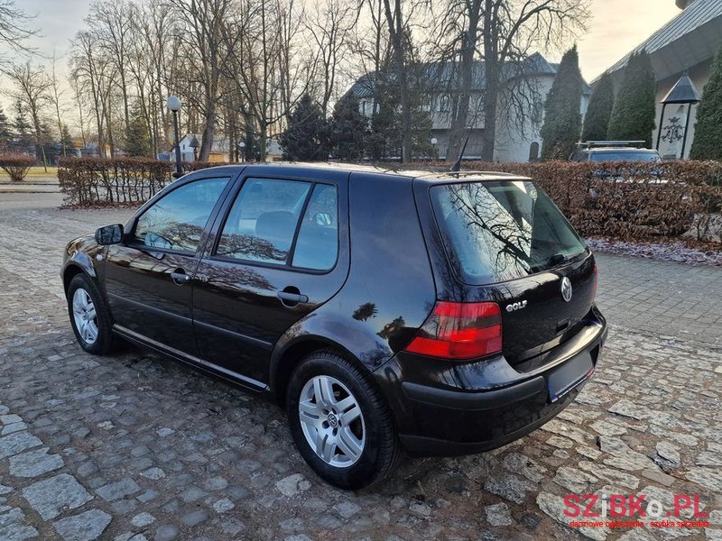 2002' Volkswagen Golf 1.4 Sportline photo #3