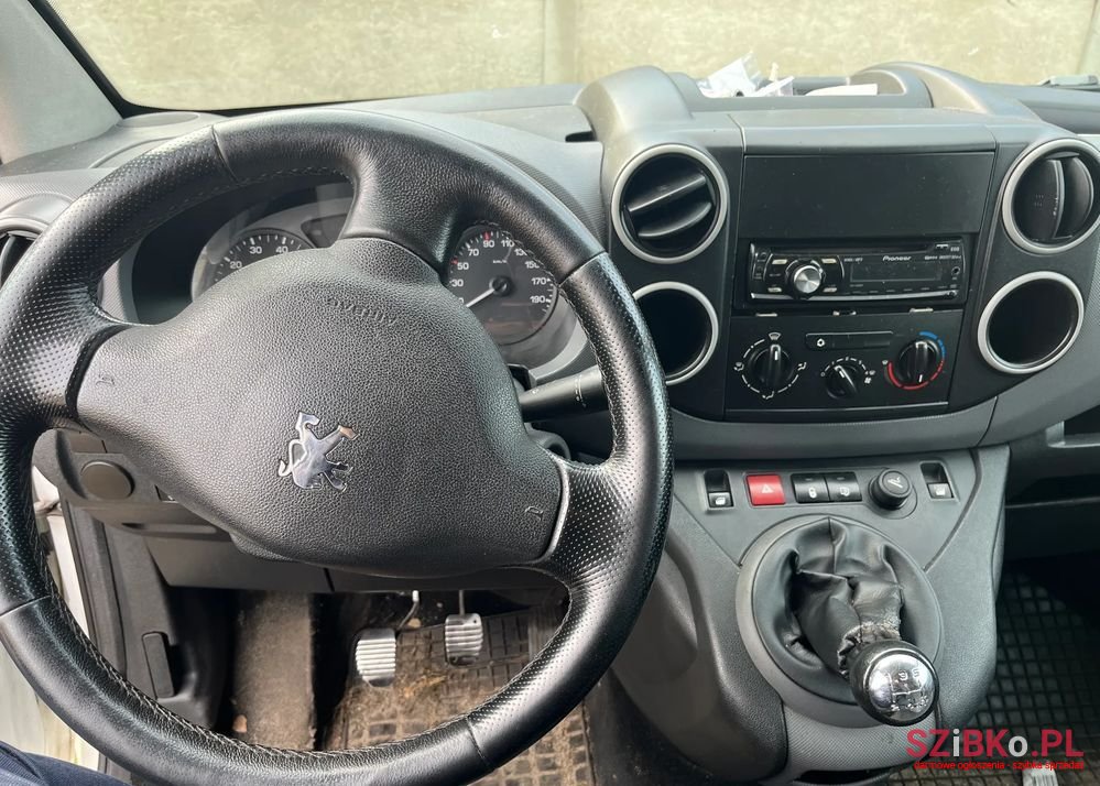 2008' Peugeot Partner photo #5