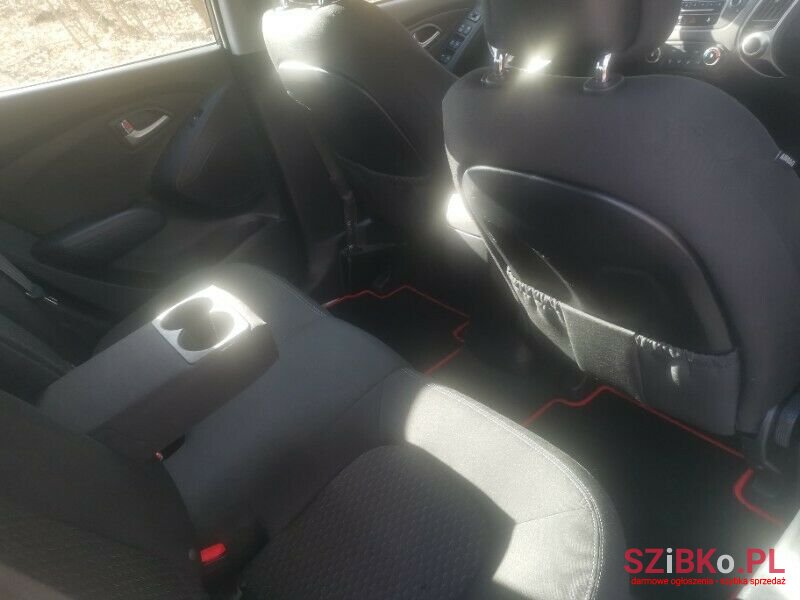 2012' Hyundai ix35 photo #5