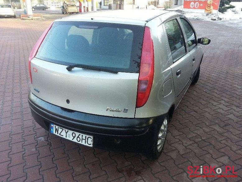 2001' Fiat Punto photo #2