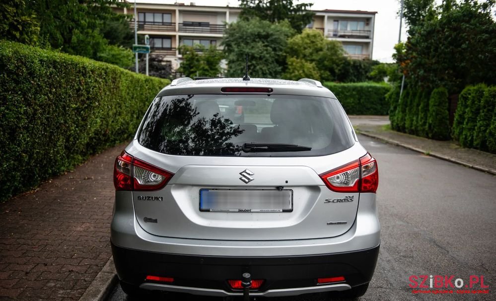 2015' Suzuki SX4 S-Cross photo #6