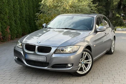 2011' BMW 3 Series