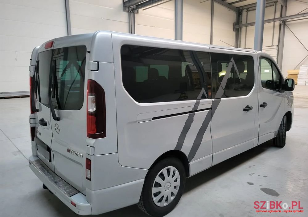 2017' Opel Vivaro Tourer 1.6 Cdti L2 photo #5