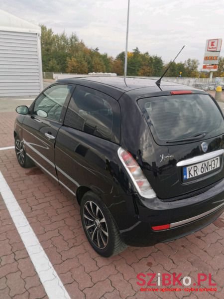 2010' Lancia Ypsilon photo #3