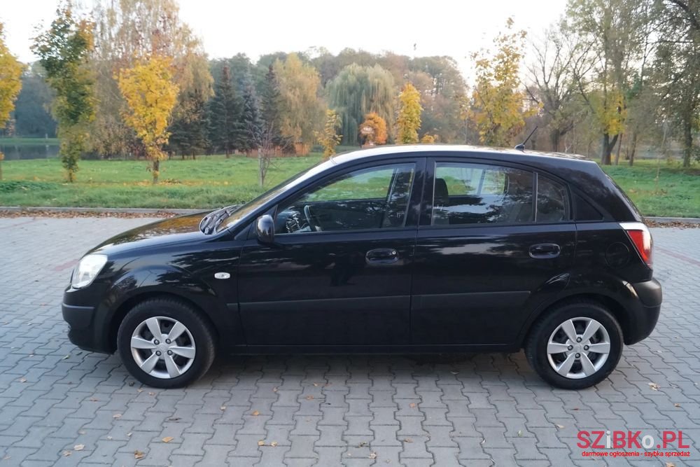 2009' Kia Rio 1.4 Comfort photo #2