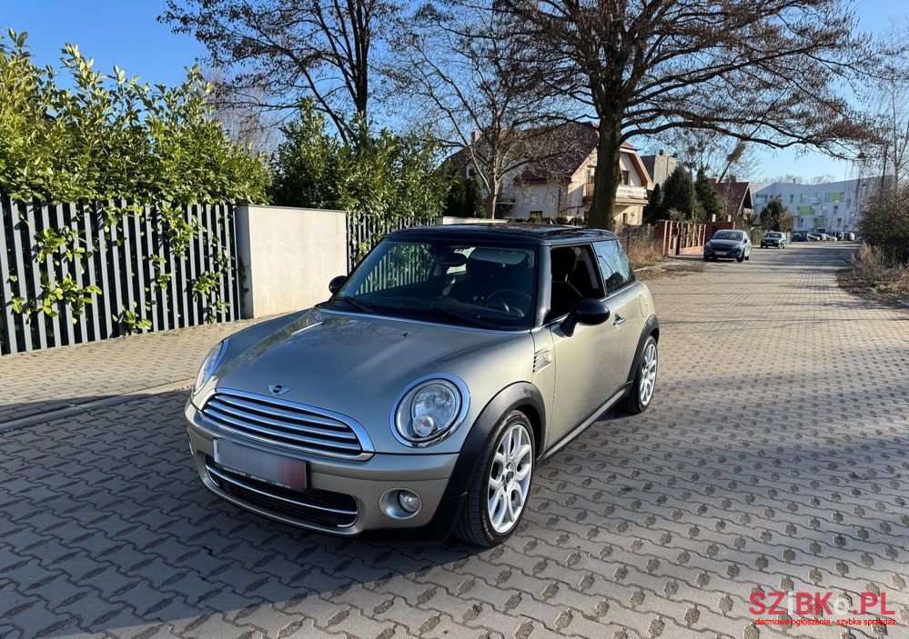 2009' MINI Cooper D 50 Mayfair photo #2