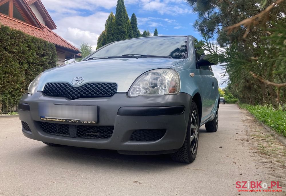 2003' Toyota Yaris 1.3 Edition photo #2