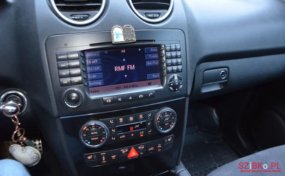 2007' Mercedes-Benz Ml photo #5