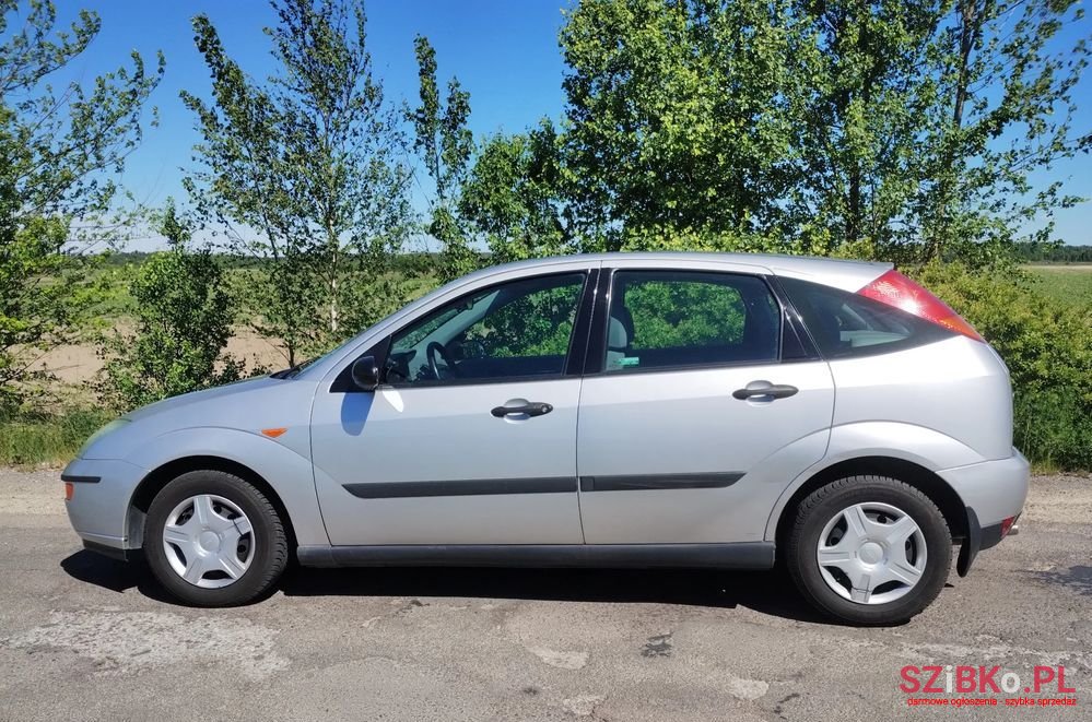 1999' Ford Focus 1.6 Ambiente photo #3