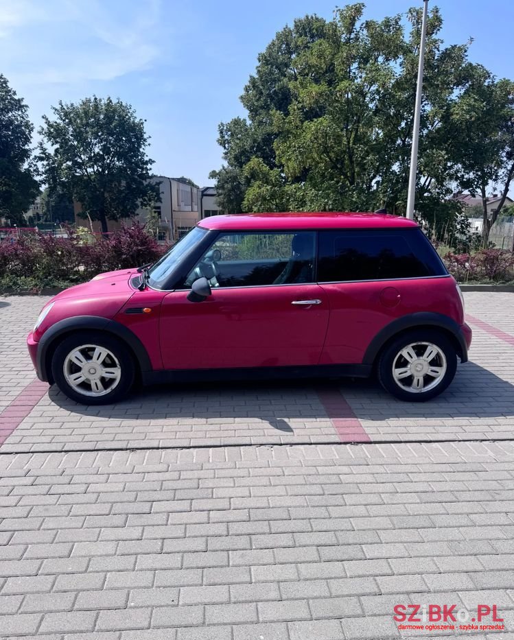 2005' MINI One Standard photo #5