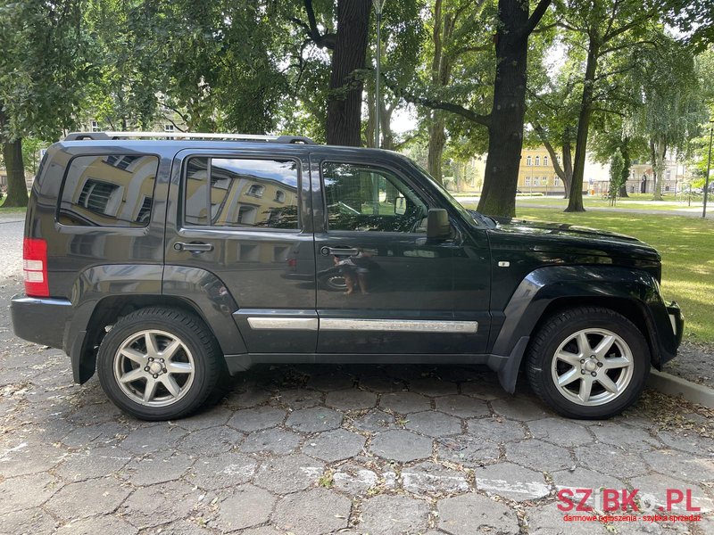 2010' Jeep Cherokee photo #2