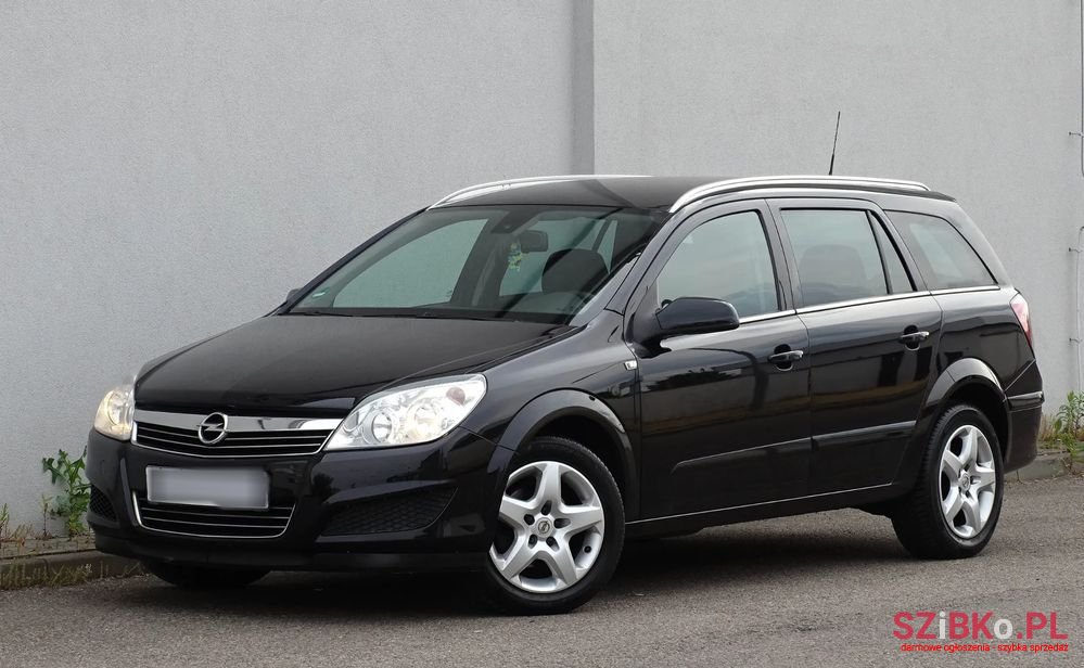 2007' Opel Astra photo #1