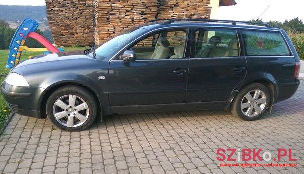 2003' Volkswagen Passat photo #1