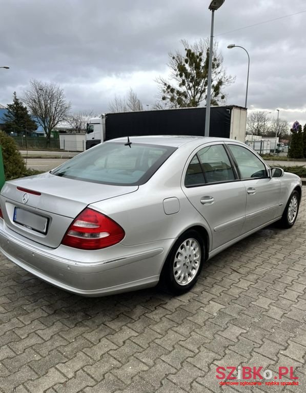 2003' Mercedes-Benz E-Class 240 photo #4