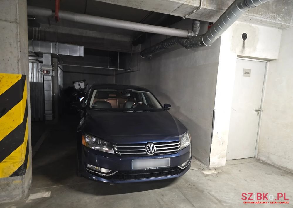 2013' Volkswagen Passat photo #6