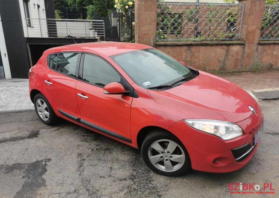 2009' Renault Megane photo #2