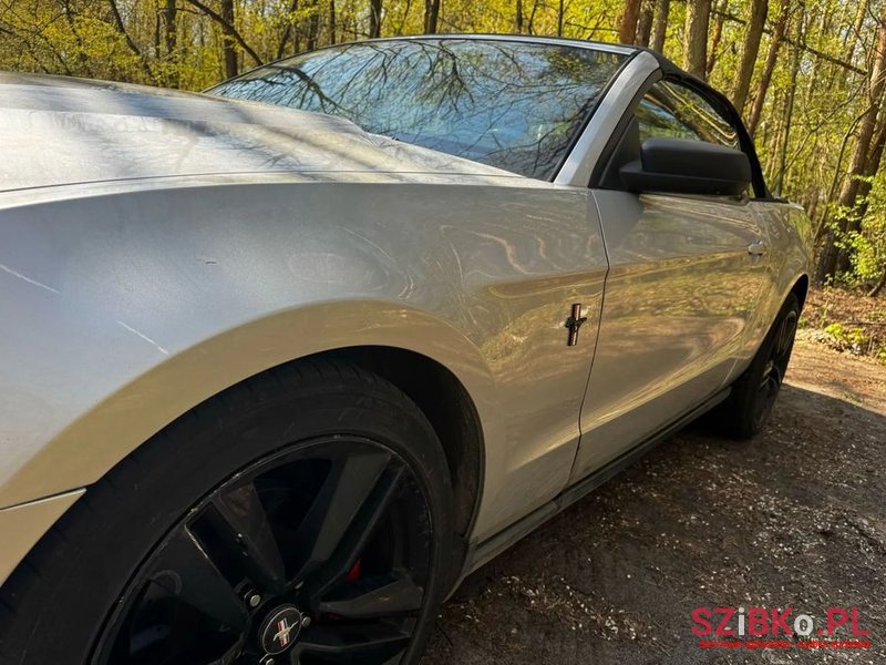 2011' Ford Mustang 3.7 V6 photo #5