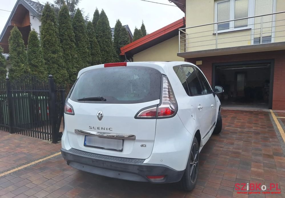 2013' Renault Scenic photo #6