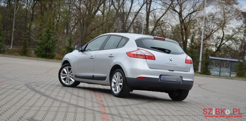 2010' Renault Megane photo #4
