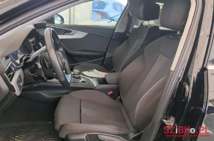 2022' Audi A4 Avant photo #6