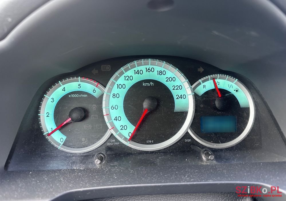 2009' Toyota Corolla Verso photo #6